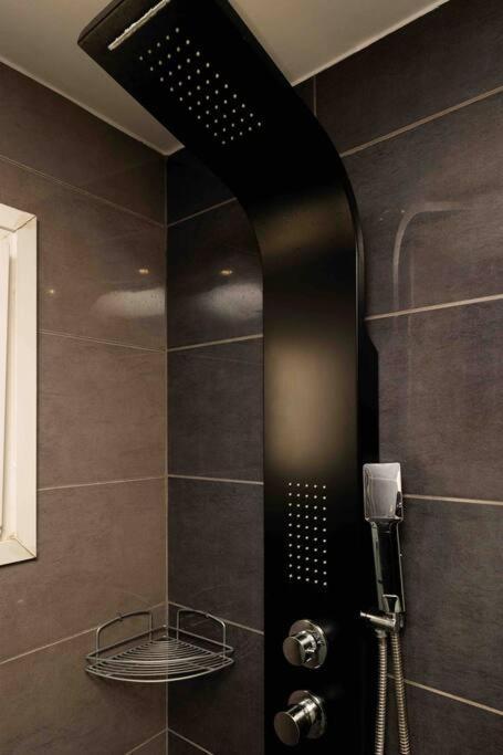 Luxury Studio In Downtown テッサロニキ エクステリア 写真