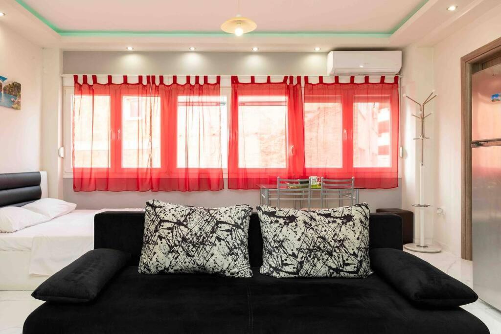 Luxury Studio In Downtown テッサロニキ エクステリア 写真