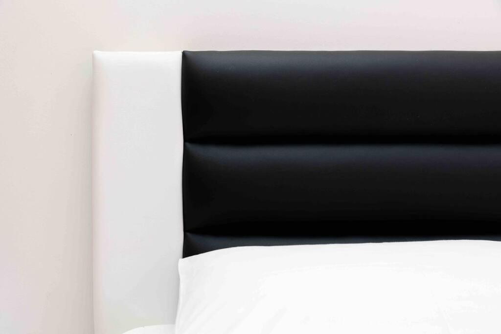 Luxury Studio In Downtown テッサロニキ エクステリア 写真