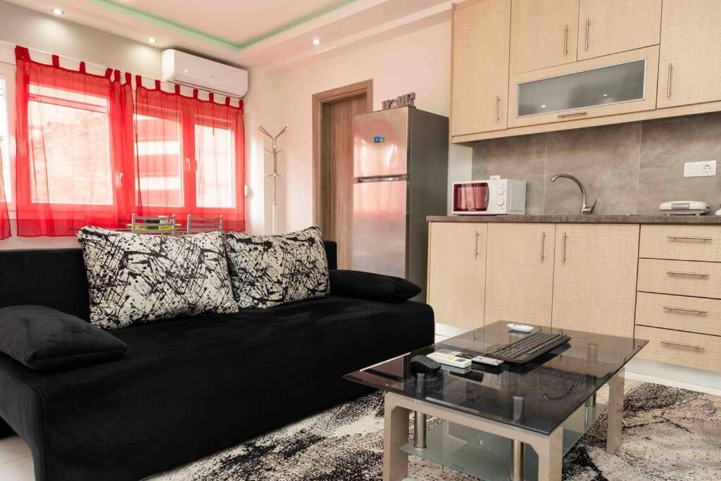 Luxury Studio In Downtown テッサロニキ エクステリア 写真